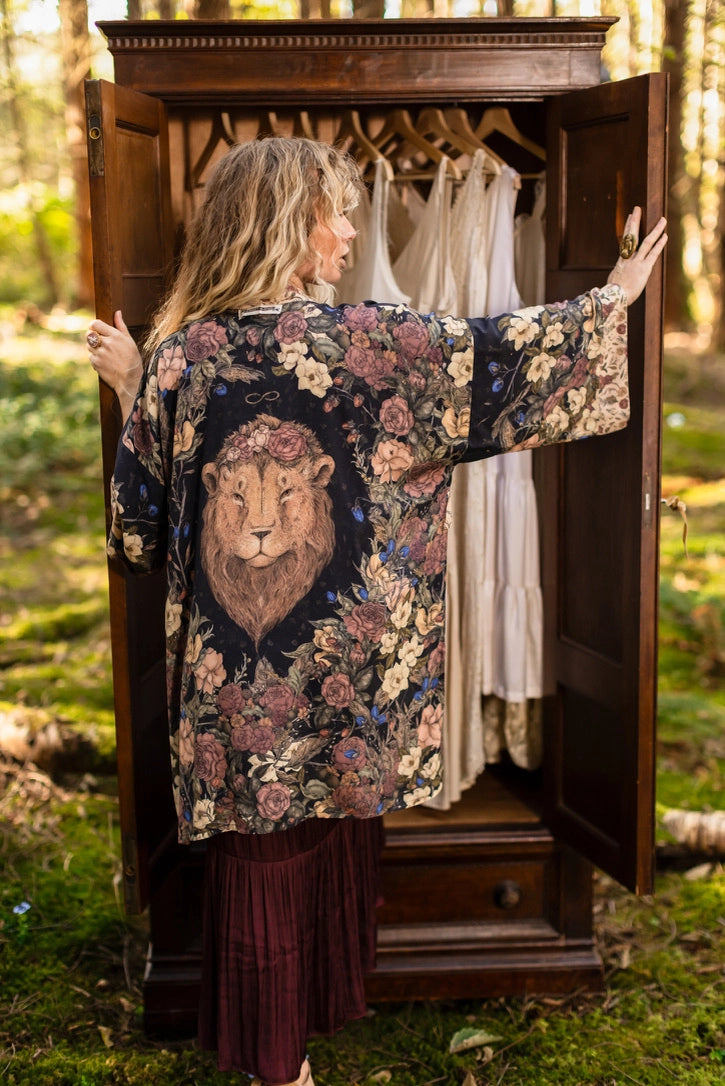Lionheart Matinée Duster by Market of stars