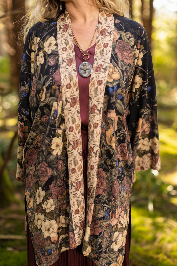 Lionheart Matinée Duster by Market of stars